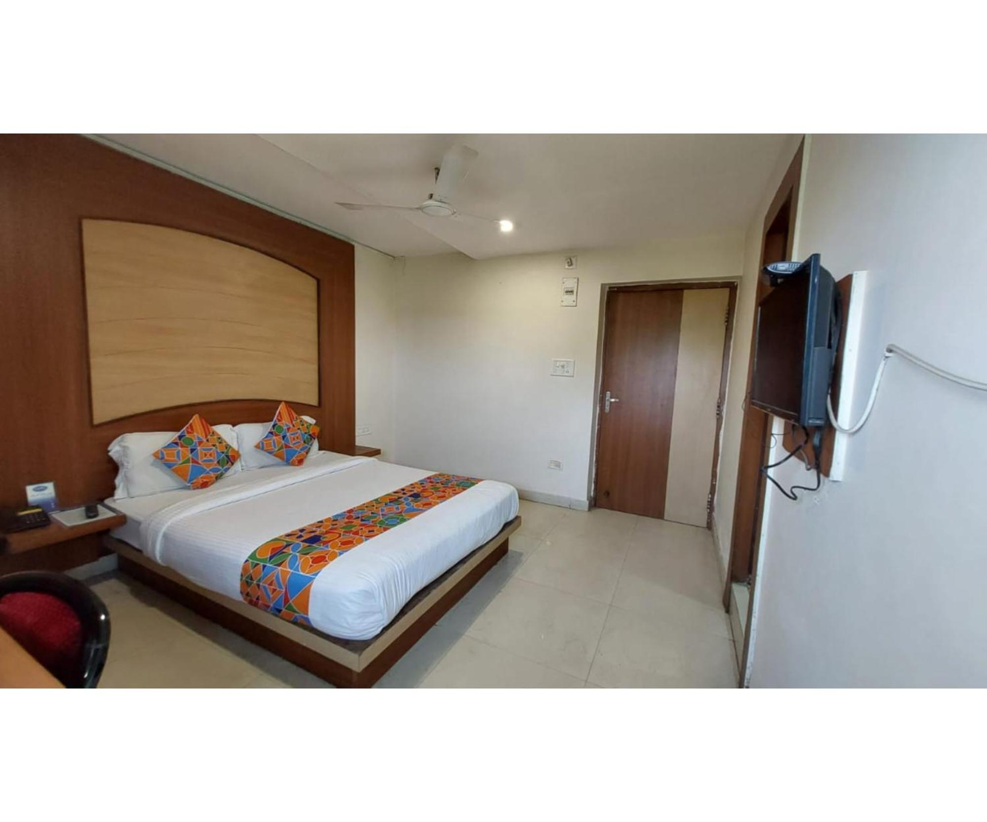 Park Near Railway Station- A Luxury Collection Of - Best Seller In Bhubaneswar