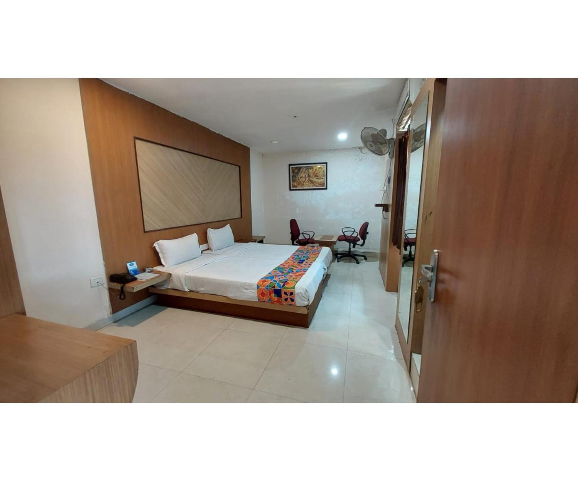 Park Near Railway Station- A Luxury Collection Of - Best Seller In Bhubaneswar