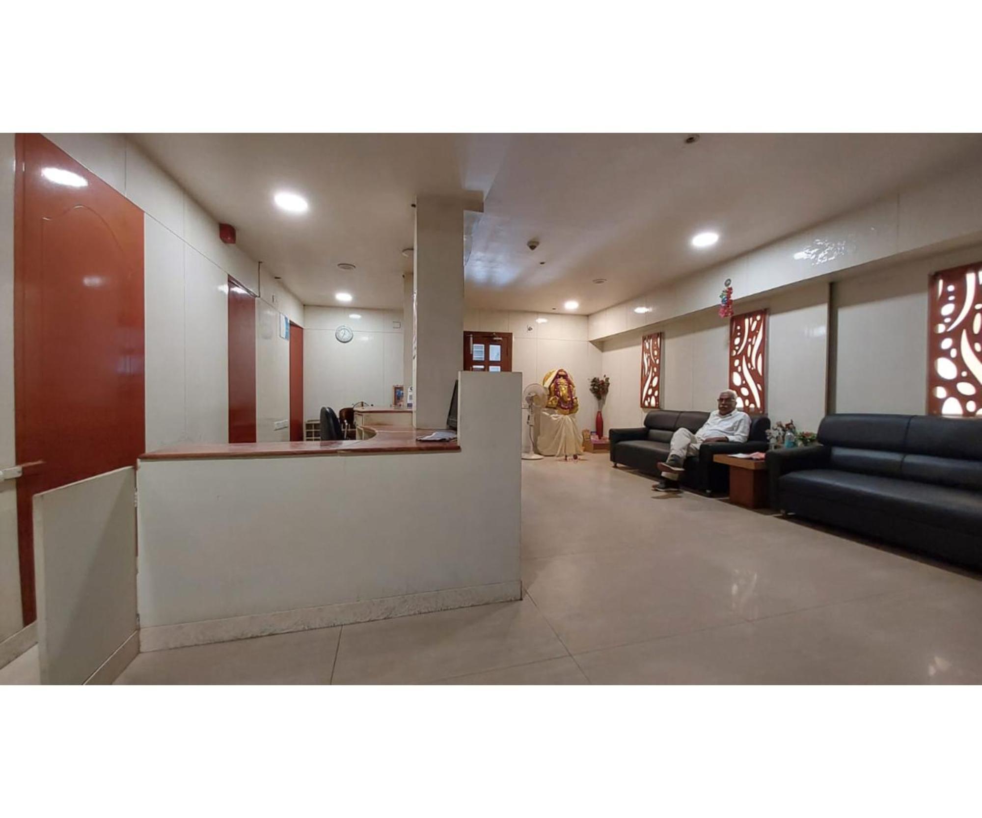 Hotel Park Near Railway Station- A Luxury Collection Of - Best Seller In
