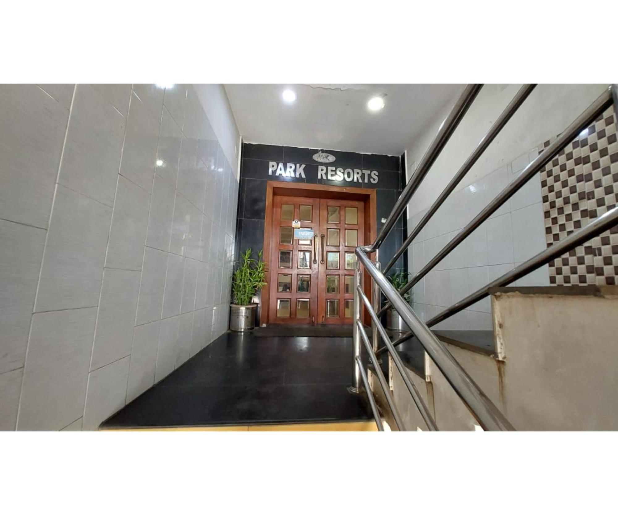 Hotel Park Near Railway Station- A Luxury Collection Of - Best Seller In